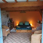Bed & Breakfast Belles D'hote, Spacieuses Et Paisibles, En Pays De Forcalquier Saint-Etienne-les-Orgues