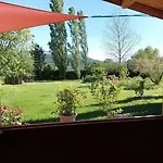 Belles D'hote, Spacieuses Et Paisibles, En Pays De Forcalquier 3*