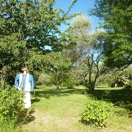 Belles D'hote, Spacieuses Et Paisibles, En Pays De Forcalquier Bed & Breakfast