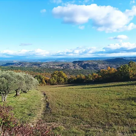 לינה וארוחת בוקר Belles D'hote, Spacieuses Et Paisibles, En Pays De Forcalquier 3*