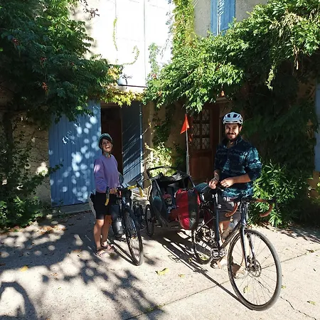 לינה וארוחת בוקר Belles D'hote, Spacieuses Et Paisibles, En Pays De Forcalquier 3*
