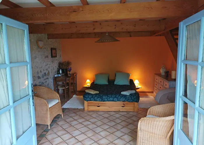 Bed & Breakfast Belles D'hote, Spacieuses Et Paisibles, En Pays De Forcalquier Saint-Etienne-les-Orgues