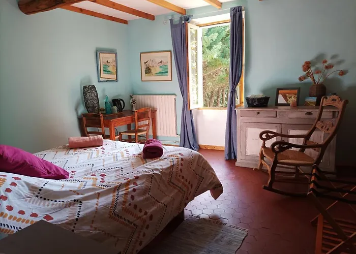 Belles D'hote, Spacieuses Et Paisibles, En Pays De Forcalquier Saint-Etienne-les-Orgues