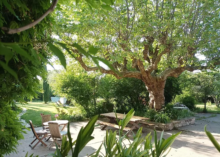 Belles D'hote, Spacieuses Et Paisibles, En Pays De Forcalquier Bed & Breakfast Saint-Etienne-les-Orgues